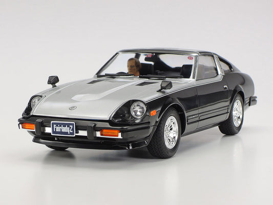 Nissan Fairlady 280Z With T-Bar Roof (Scale: 1/24)