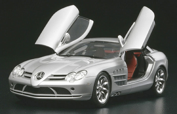 Mercedes-Benz SLR McLaren (Scale: 1/24)