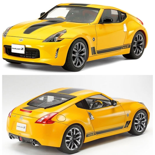 Nissan 370Z Heritage edition (Scale: 1/24)