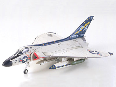 Dougles F4D-1 Skyray (Scale: 1/72)